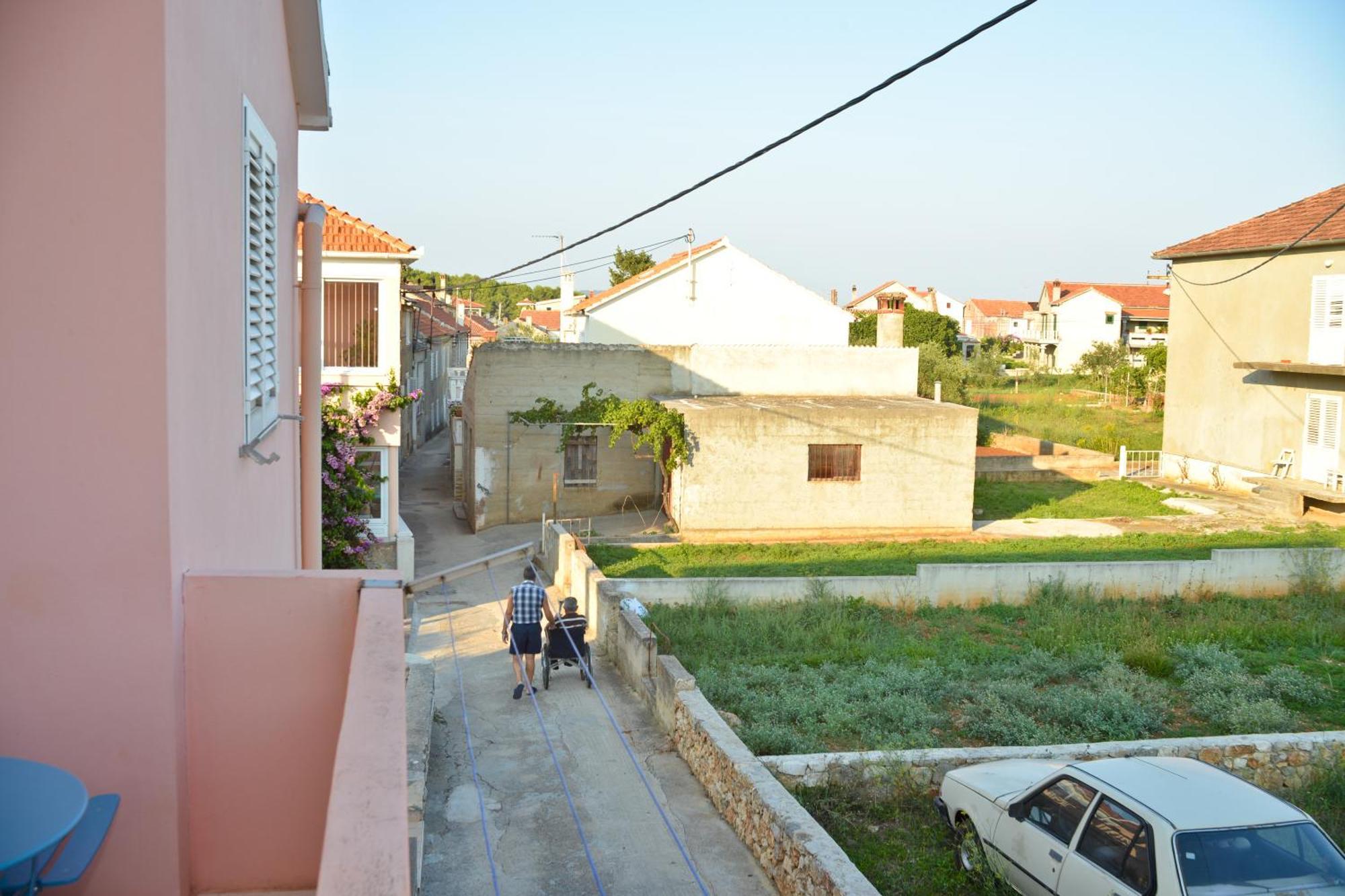Apartments Lonic Kukljica Kamer foto